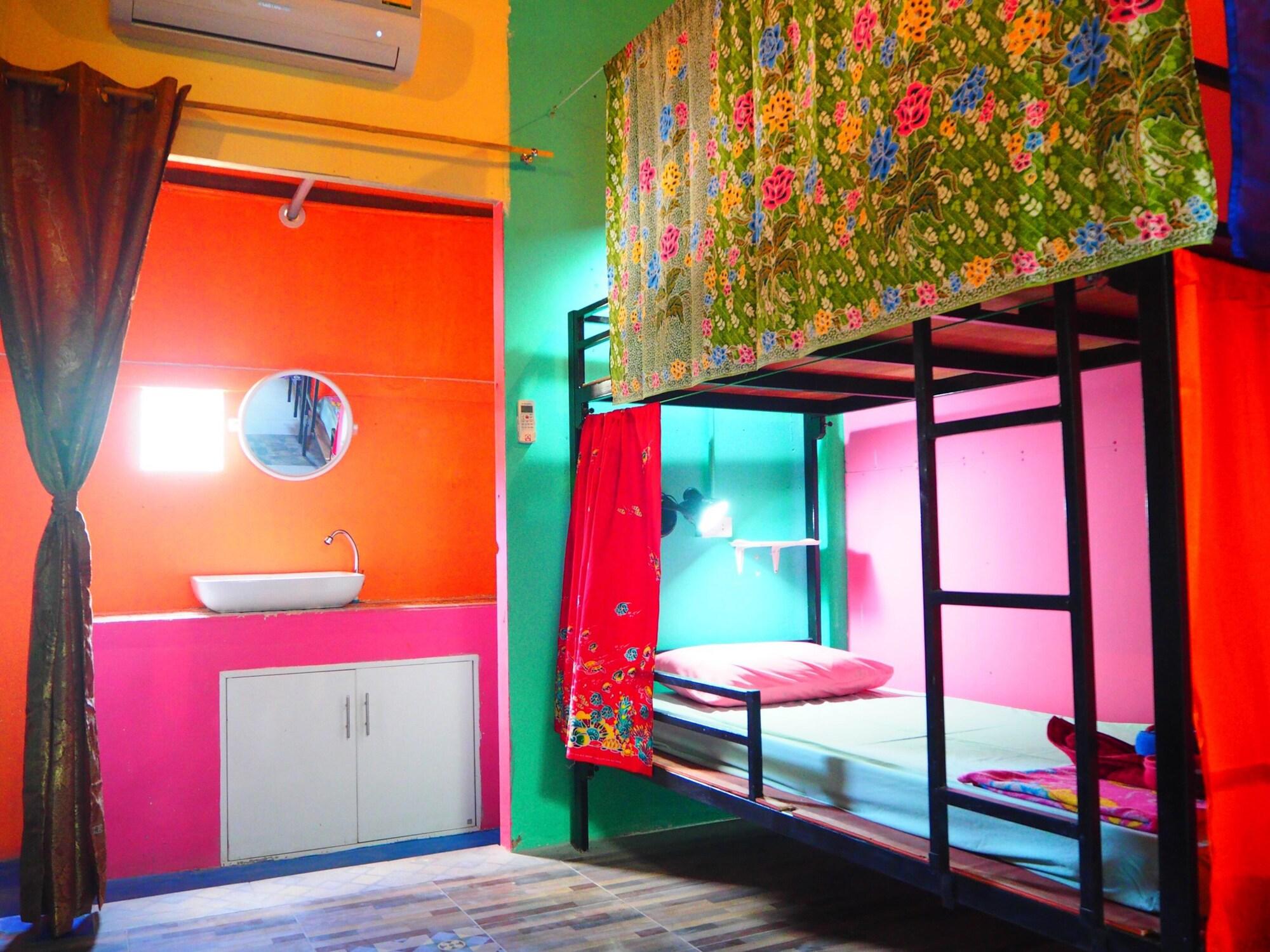 Cha-Ba Bungalow & Art Gallery 란타섬 외부 사진
