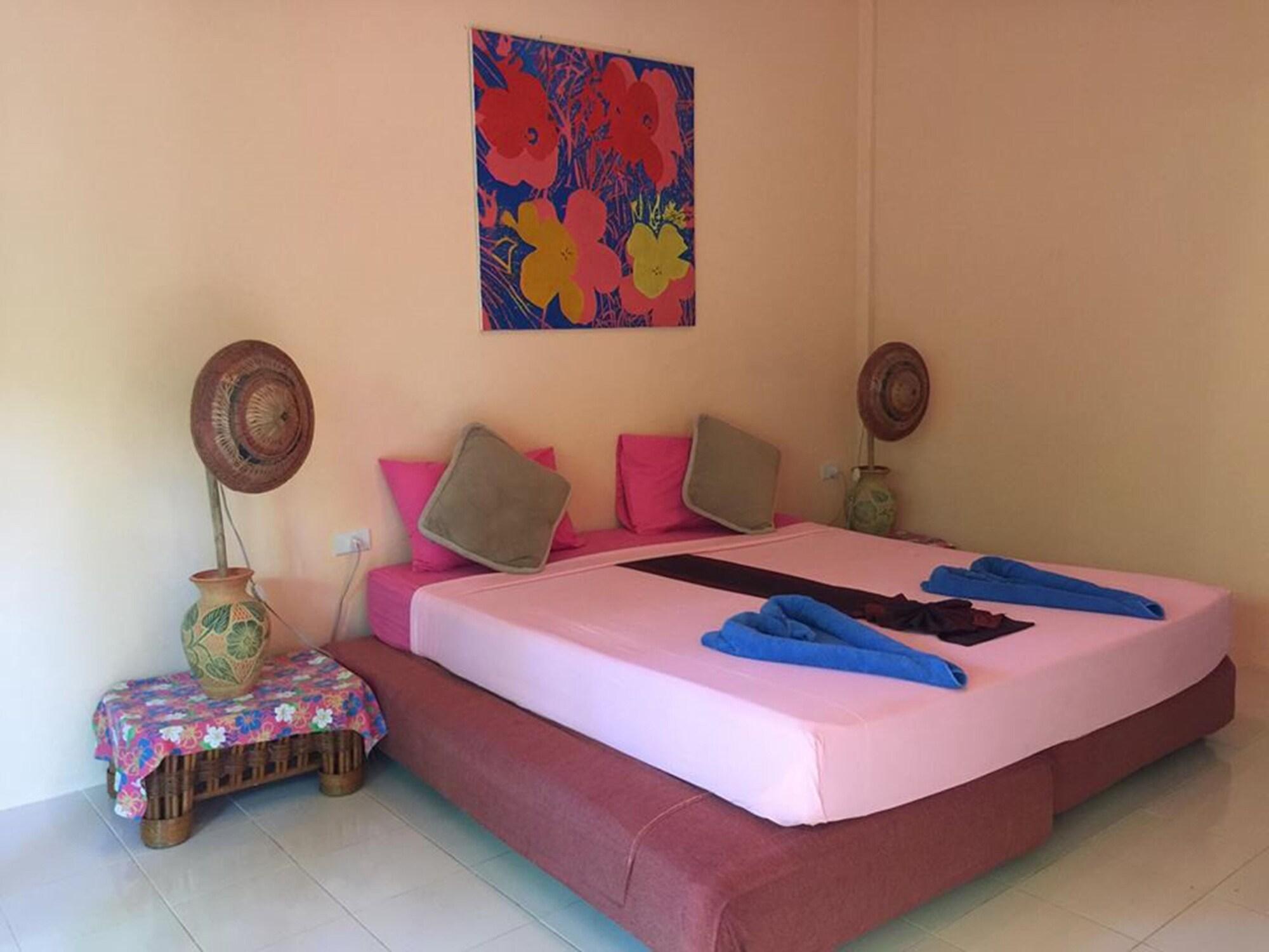 Cha-Ba Bungalow & Art Gallery 란타섬 외부 사진