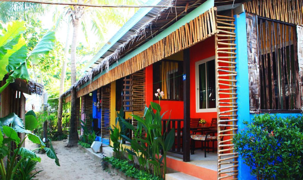 Cha-Ba Bungalow & Art Gallery 란타섬 외부 사진
