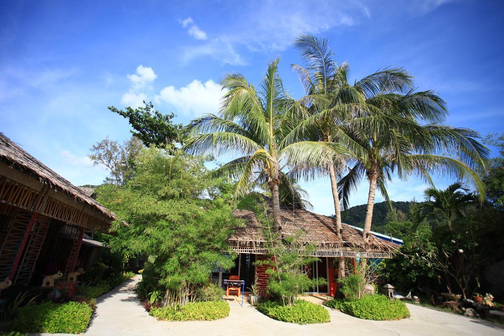 Cha-Ba Bungalow & Art Gallery 란타섬 외부 사진
