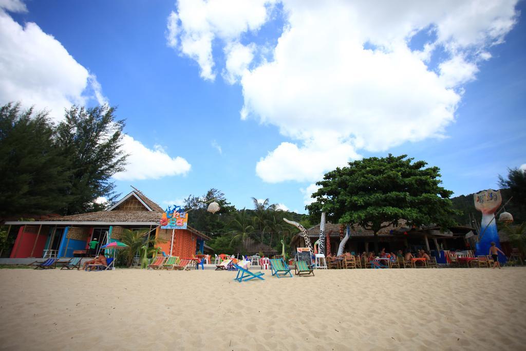 Cha-Ba Bungalow & Art Gallery 란타섬 외부 사진
