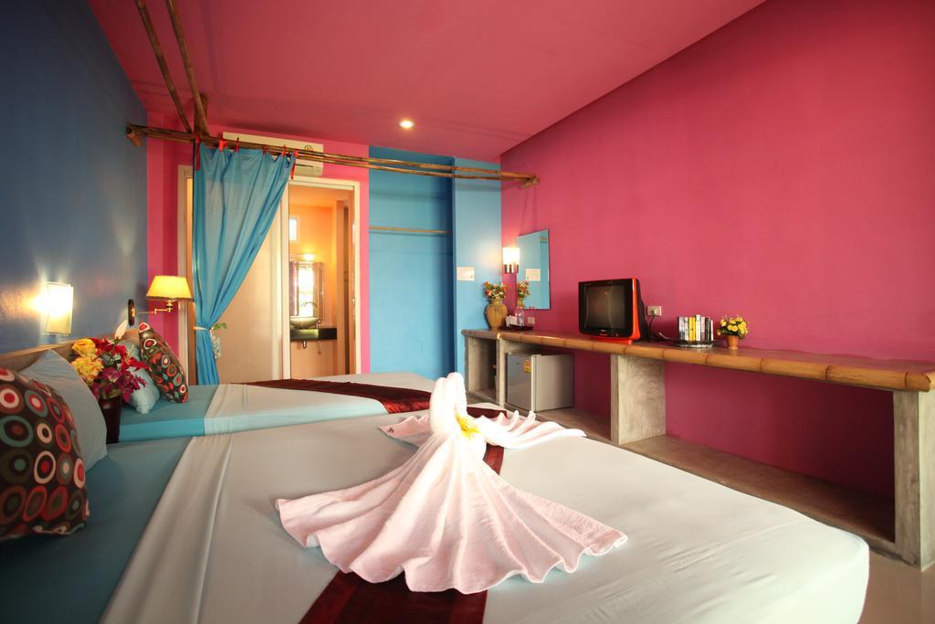 Cha-Ba Bungalow & Art Gallery 란타섬 외부 사진
